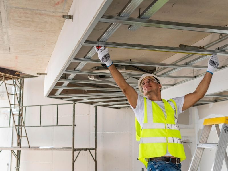 worker-8463424_1920 worker-8463424_1920